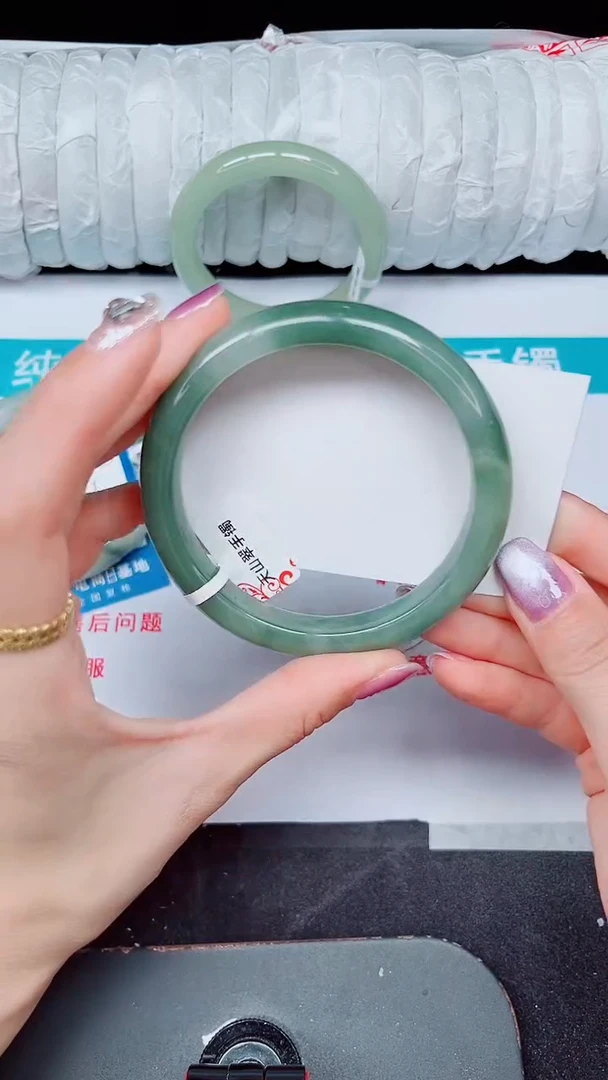 未镶嵌手镯石英质玉317-64/65