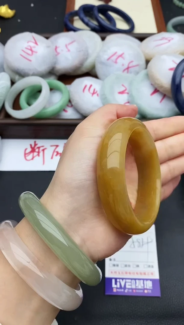 未镶嵌手镯石英质玉195+58/59