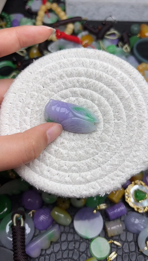 颈饰未镶嵌翡翠缅甸翡翠吊坠