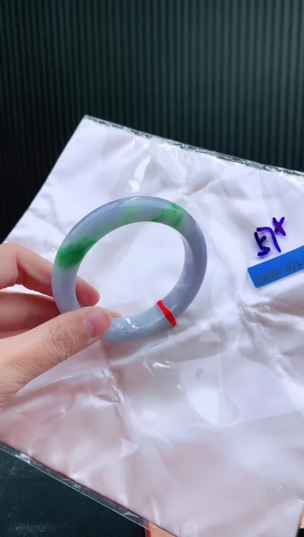 未镶嵌手镯翡翠57+