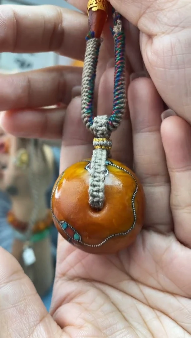 【闪购商品】琥珀珠宝奇石未镶嵌22发一件