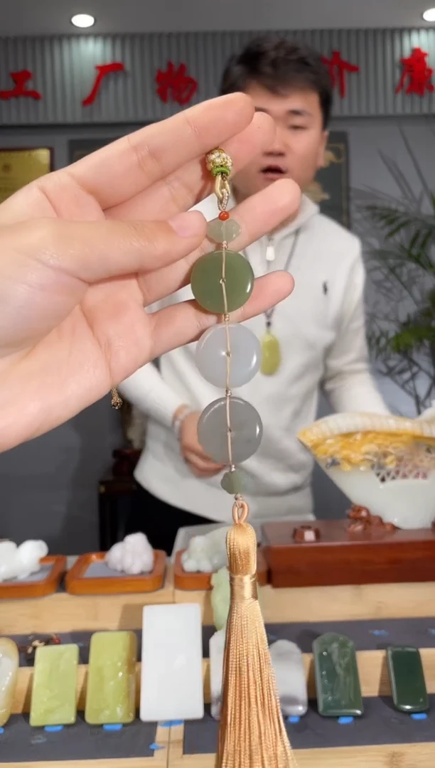 【闪购商品】和田玉颈饰未镶嵌拍一发一 多样性发货