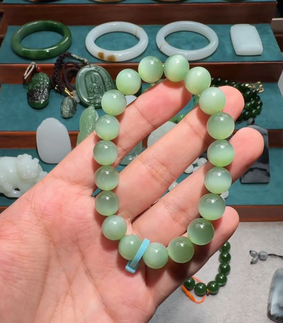 碧玉手链和田玉俄碧粉青猫眼手串卡10.8