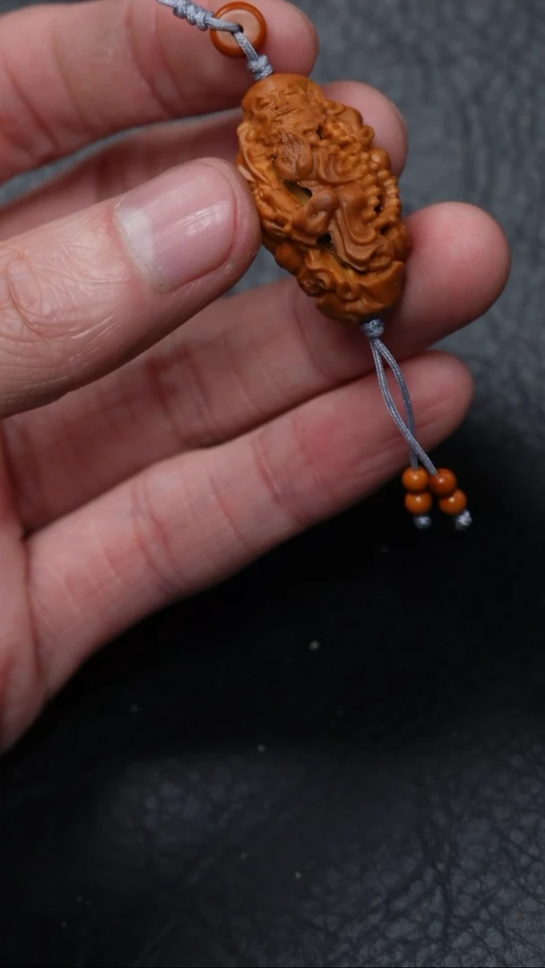 【闪购商品】橄榄核吊坠橄榄核
