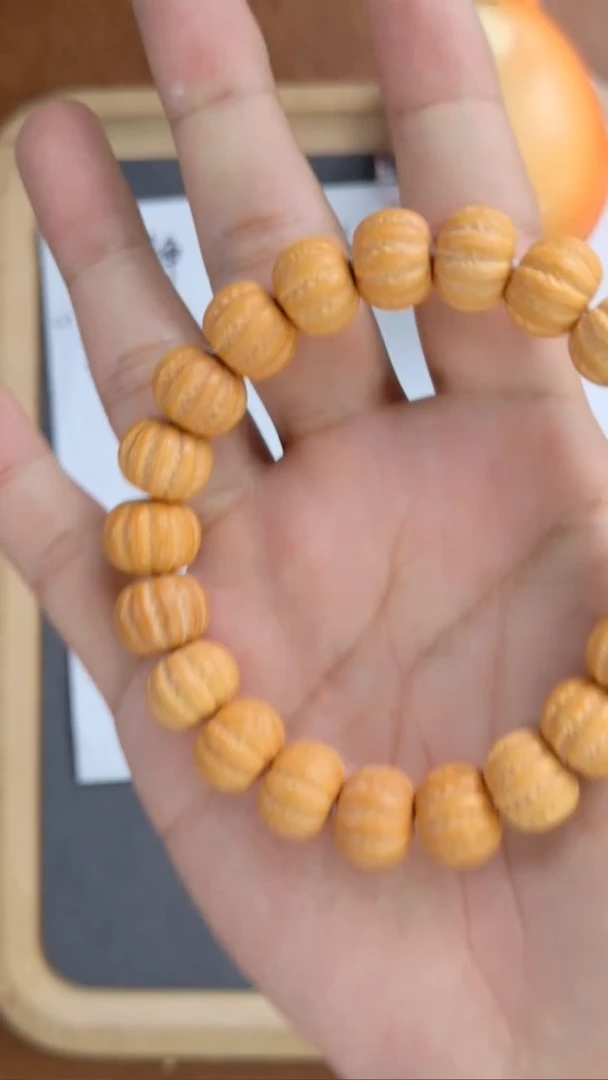 猴头核桃手串t1343 单圈 13mm左右