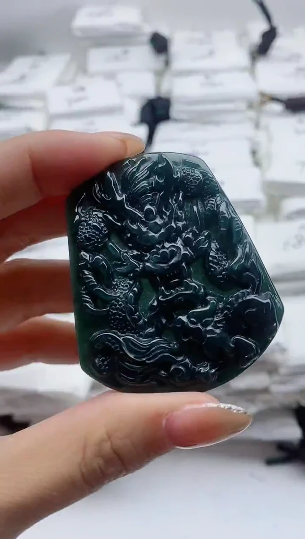 颈饰未镶嵌翡翠8