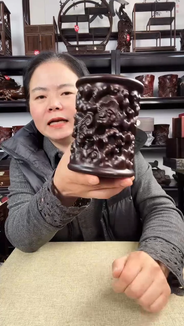 木新款笔筒老李红木工艺品