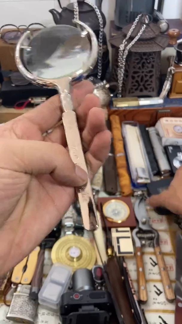 瓷片闪购商品  如图所示