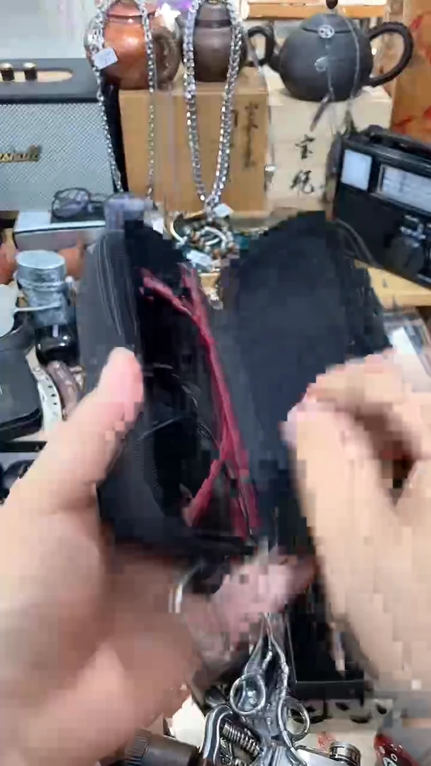 瓷片闪购商品  如图所示