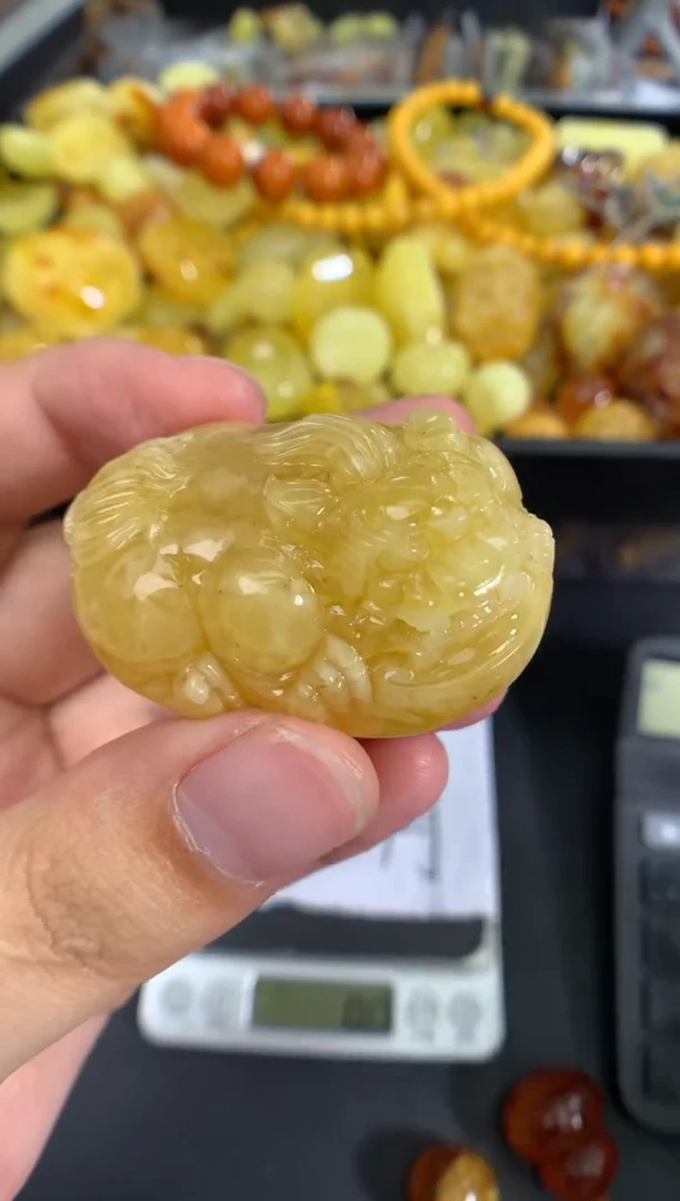 蜜蜡未镶嵌珠宝奇石1