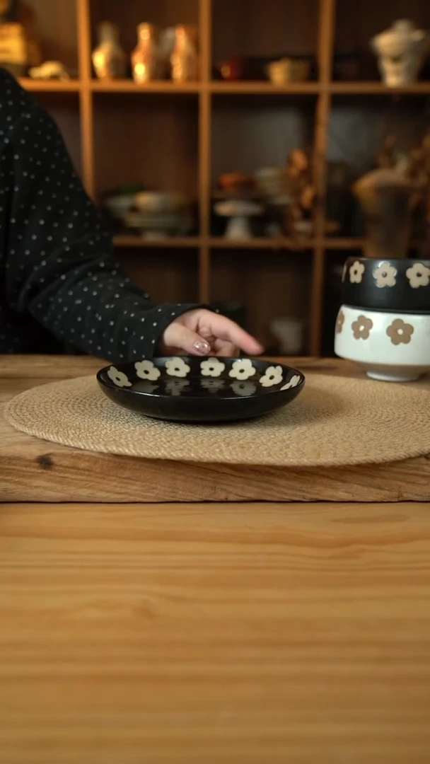 黑色雕刻小花花系列的7英寸月光盘1个