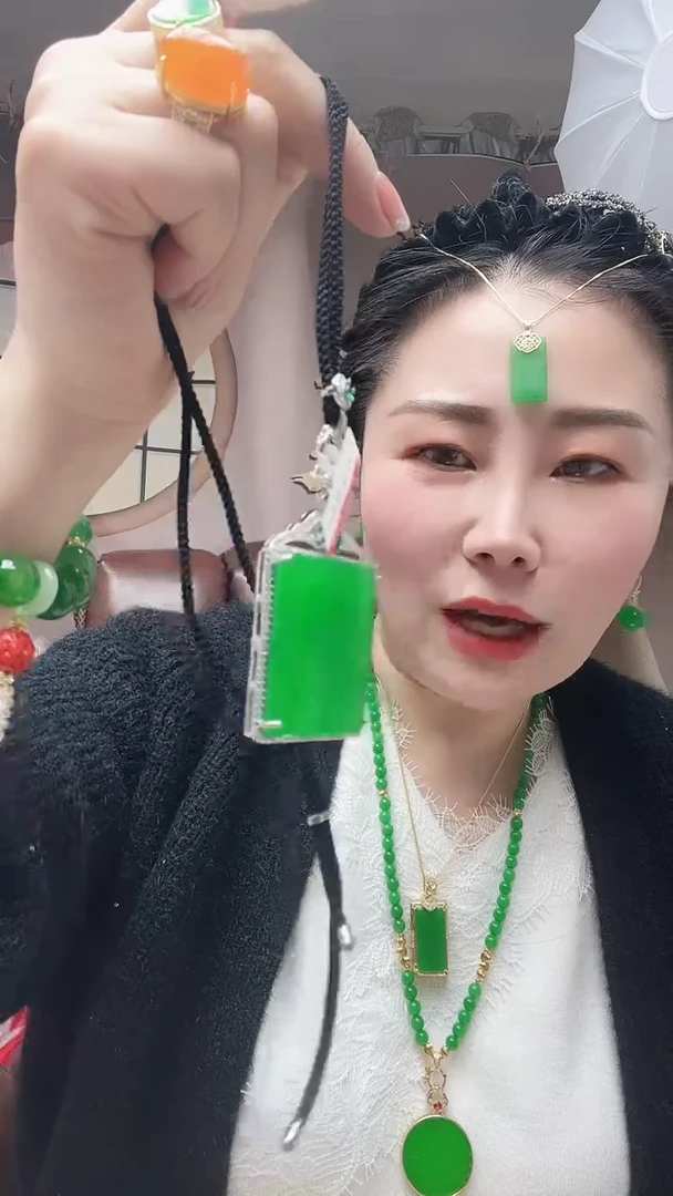 【闪购商品】翡翠颈饰银S925镶嵌A7号