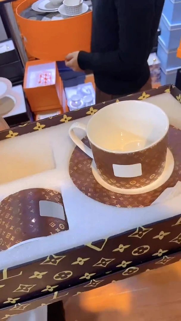 【闪购商品】鸿辉家品牌瓷器，京东包邮！