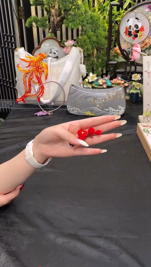 织绣S****ஐ非遗苏绣饰品