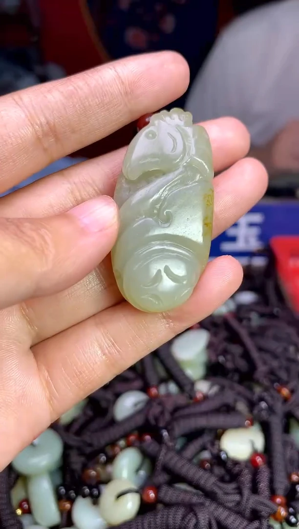 未镶嵌和田玉挂件1