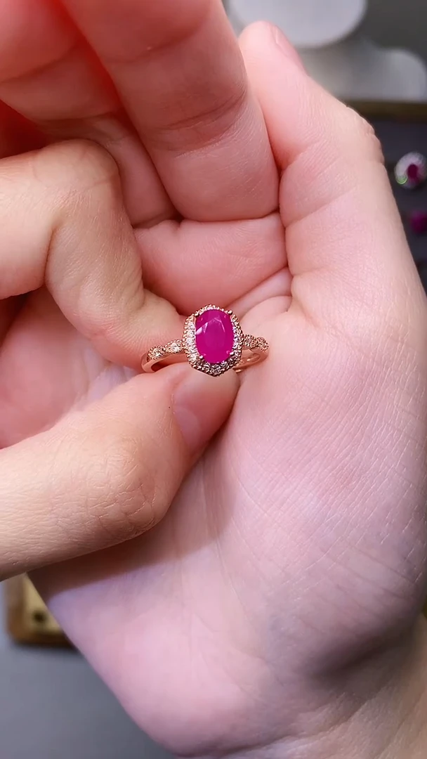 银S925镶嵌戒指红宝石1111