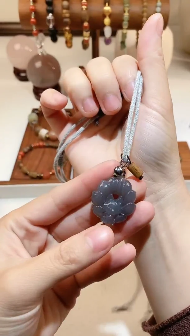 颈饰银S925镶嵌和田玉烟紫凤九吊坠 多样性发一