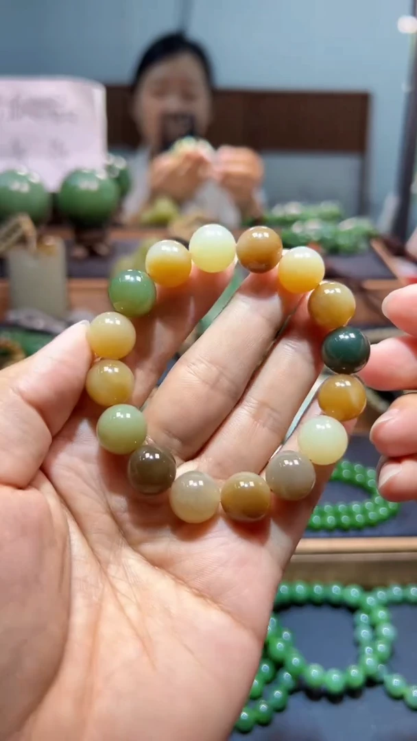 未镶嵌手串和田玉1