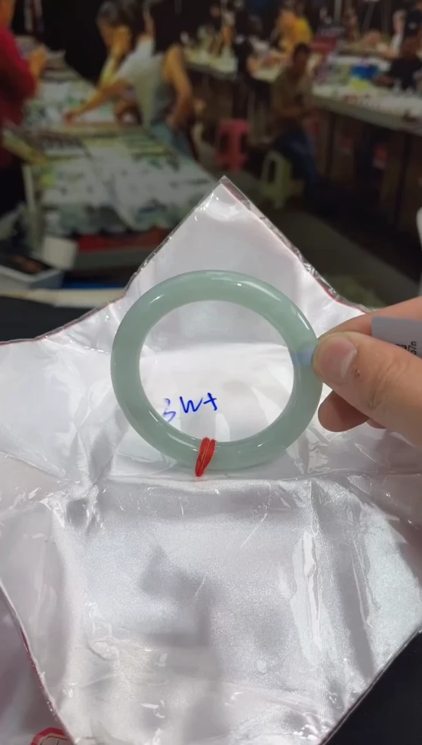 未镶嵌手镯翡翠翡翠手镯