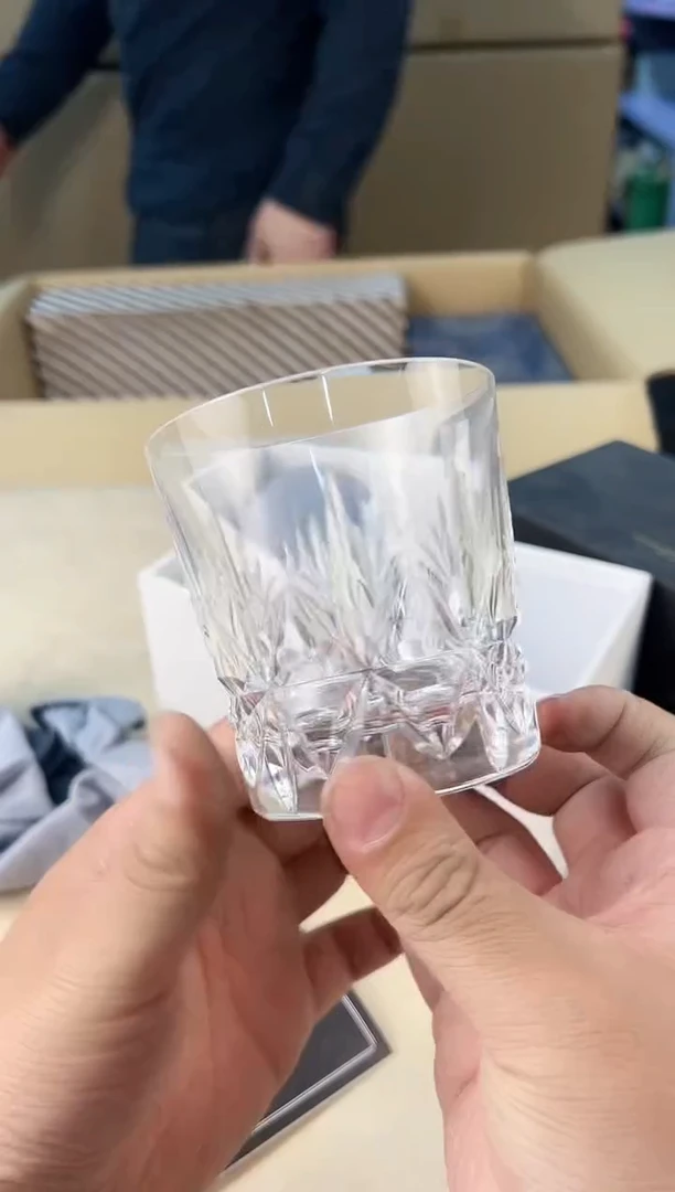 【闪购商品】瓷片300A打包不容易，谨慎参拍~~~！