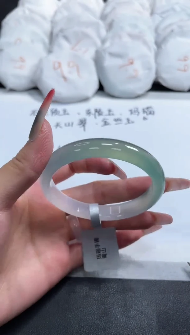 【闪购商品】玛瑙/玉髓手镯未镶嵌407