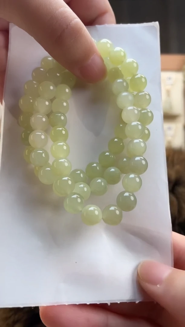 颈饰未镶嵌和田玉卡8毫米黄口手串（有瑕）多样性发一