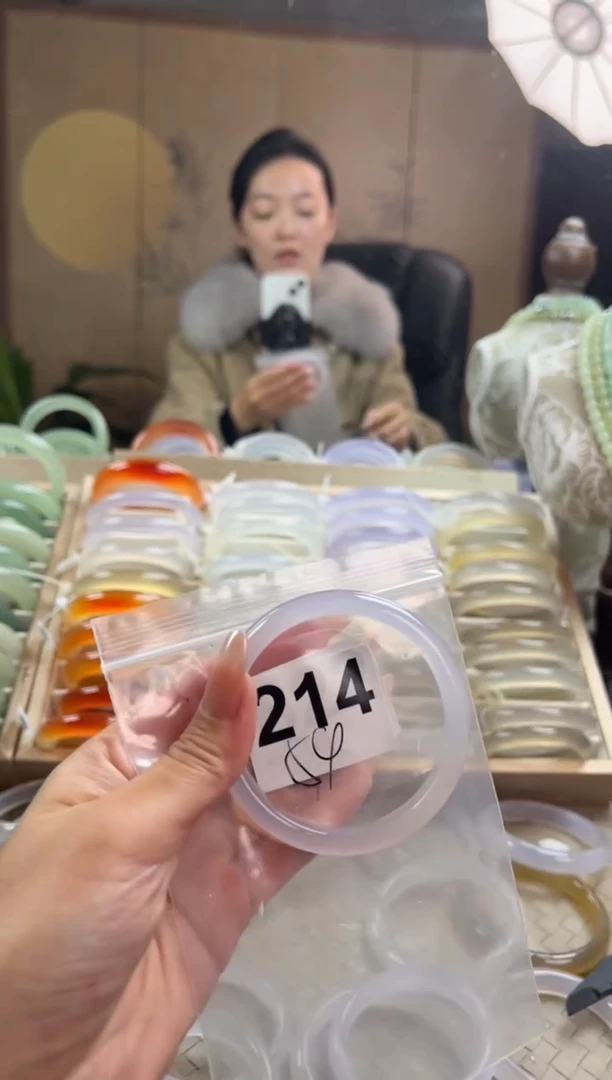 手镯玛瑙/玉髓未镶嵌214