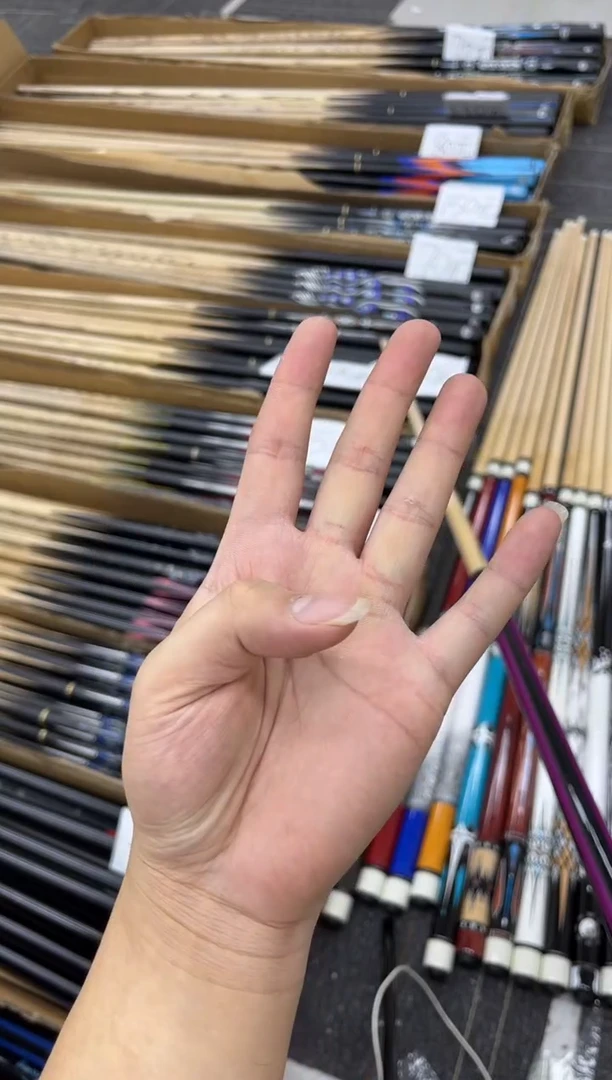 长款白蜡木台球杆