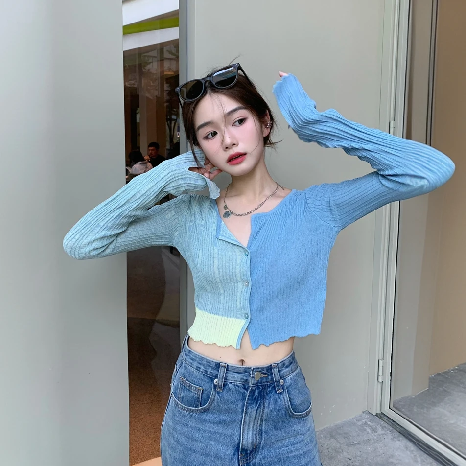 蓝色V领拼色针织开衫女2025春季新款修身短款毛衣打底衫内搭上衣