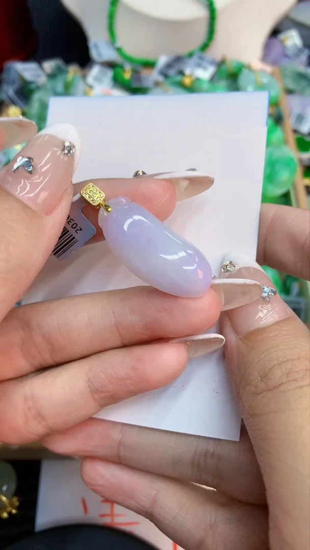 翡翠未镶嵌吊坠(不含链)1