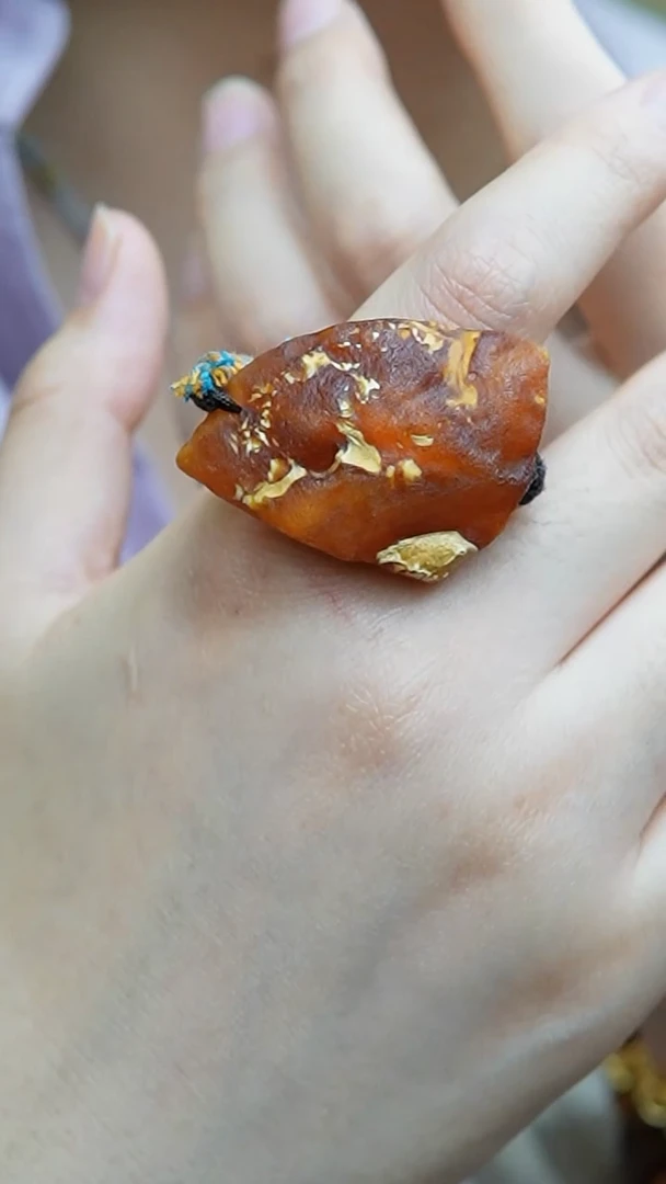 【闪购商品】琥珀裸石未镶嵌原石