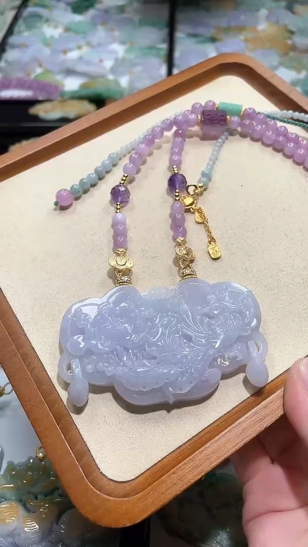 【闪购商品】翡翠颈饰未镶嵌吊坠