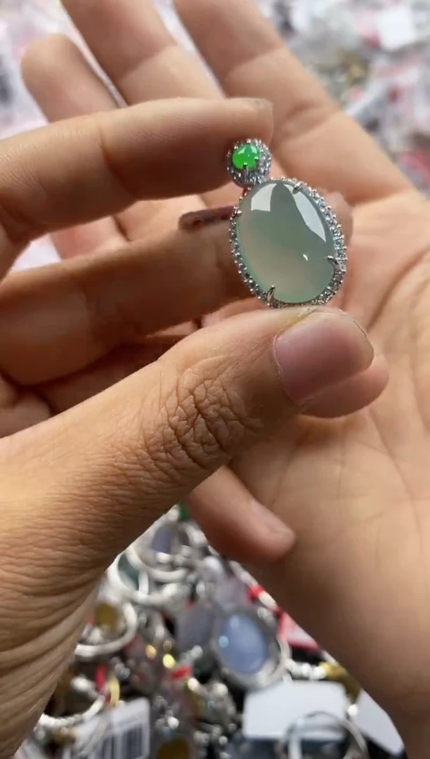银S925镶嵌戒指翡翠666            2