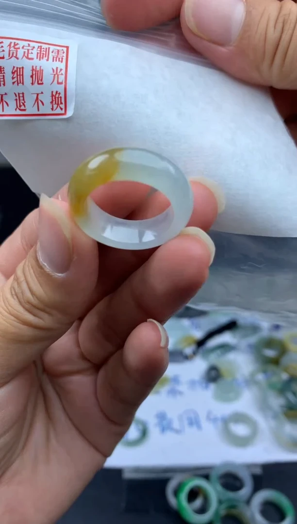 定制翡翠未镶嵌毛货需精细抛光戒圈 15#