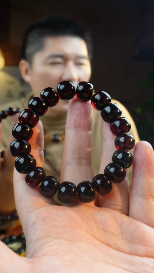 琥珀颈饰未镶嵌12+翳珀老型手串