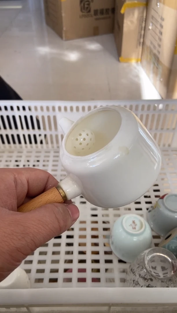 杯无运费险有瑕疵的摄影的产品有使用过的痕迹有点脏介意勿拍