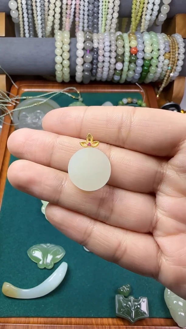 【闪购商品】和田玉无未镶嵌吊坠