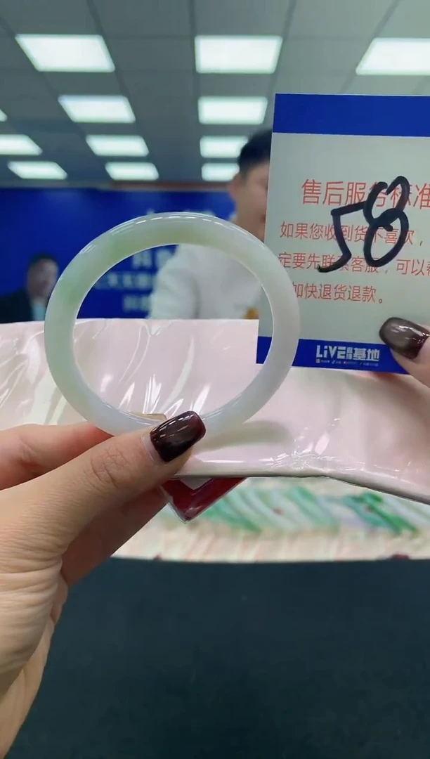 未镶嵌手镯翡翠AAAAAAAAAA