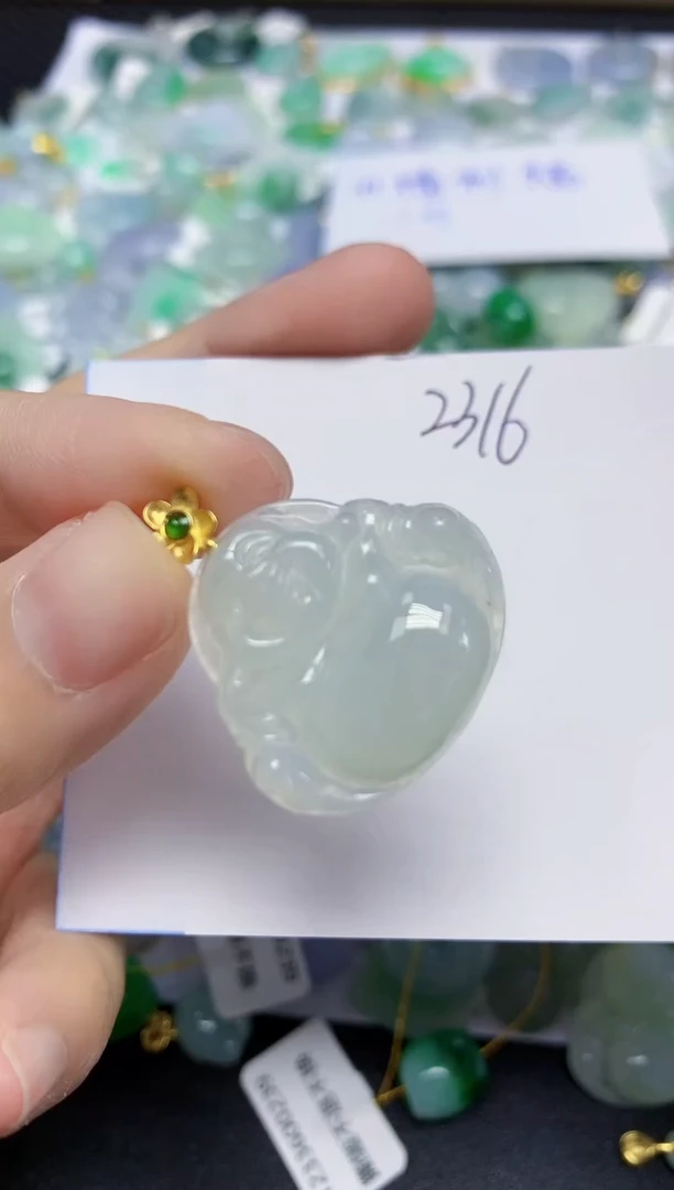 翡翠未镶嵌颈饰天然缅甸翡翠A货
