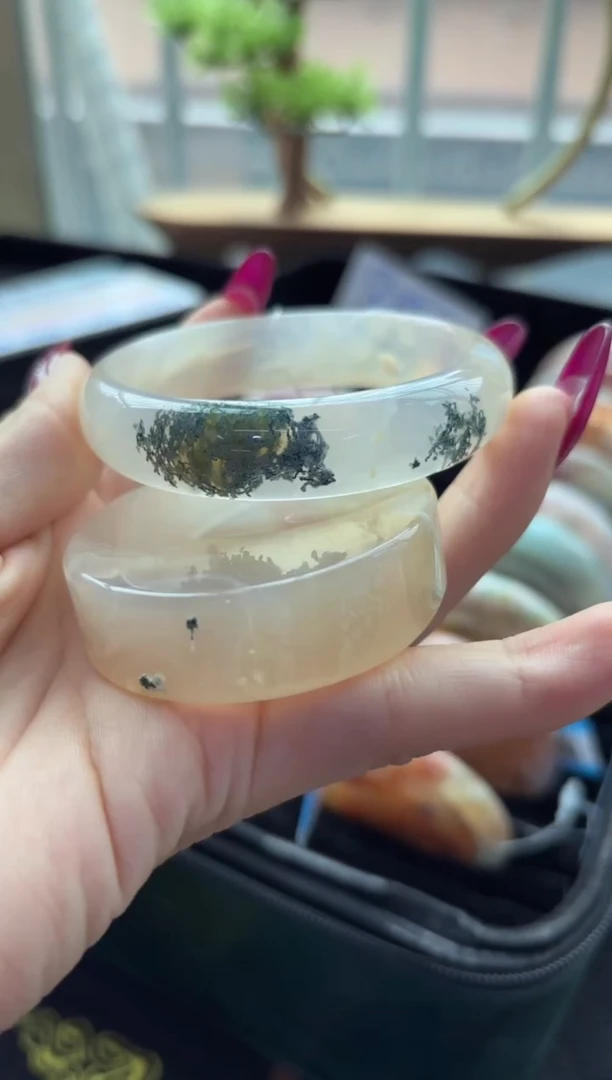 未镶嵌手镯石英质玉A183(56圈赠送镯心)