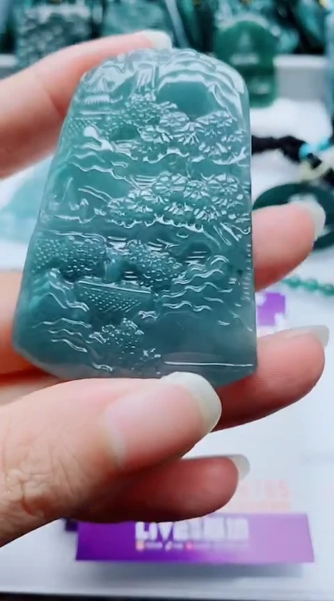 颈饰未镶嵌翡翠                  多样性发其1一