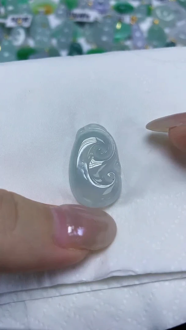 翡翠未镶嵌颈饰天然缅甸翡翠A货