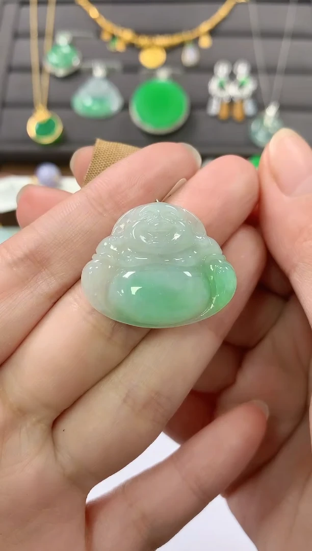 翡翠未镶嵌颈饰26
