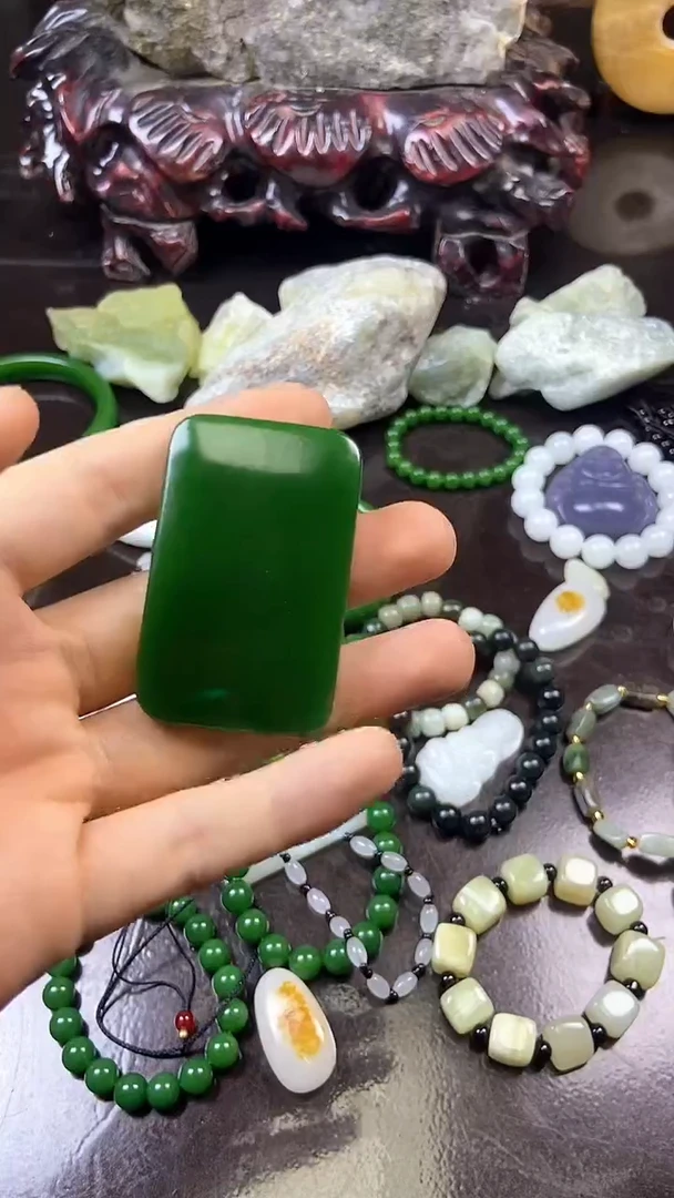 和田玉未镶嵌颈饰主播推荐！！主播推荐！！