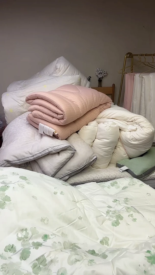 95%以上200*230 春秋被 绿色印花