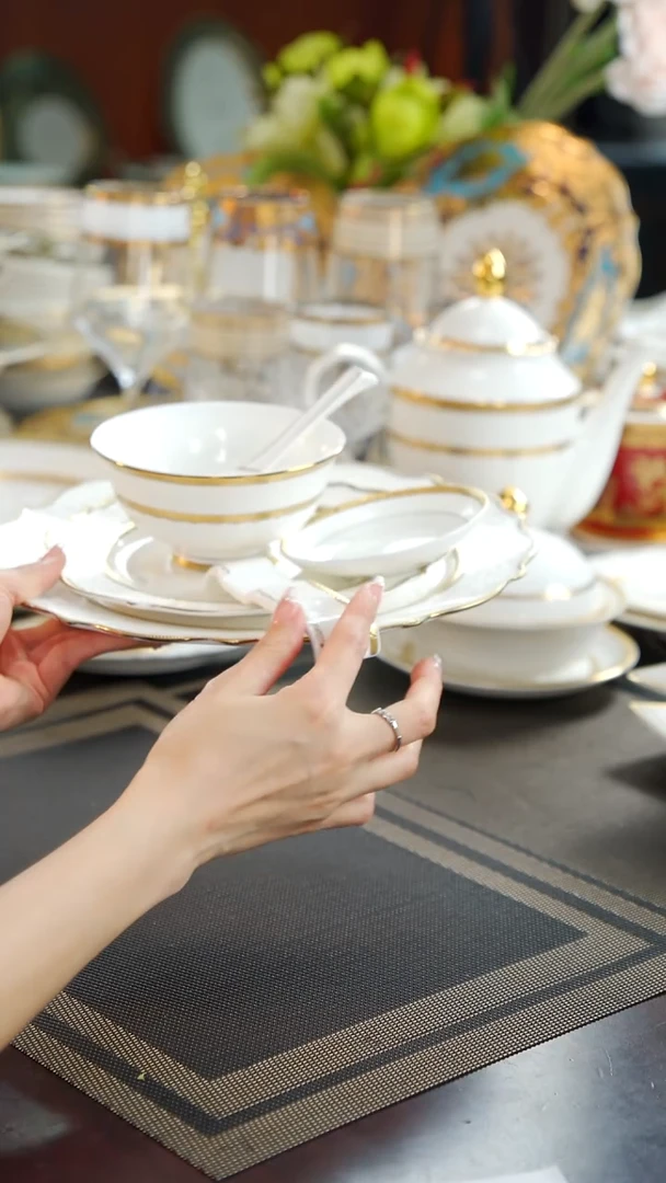 瓷片摆台6件   1套