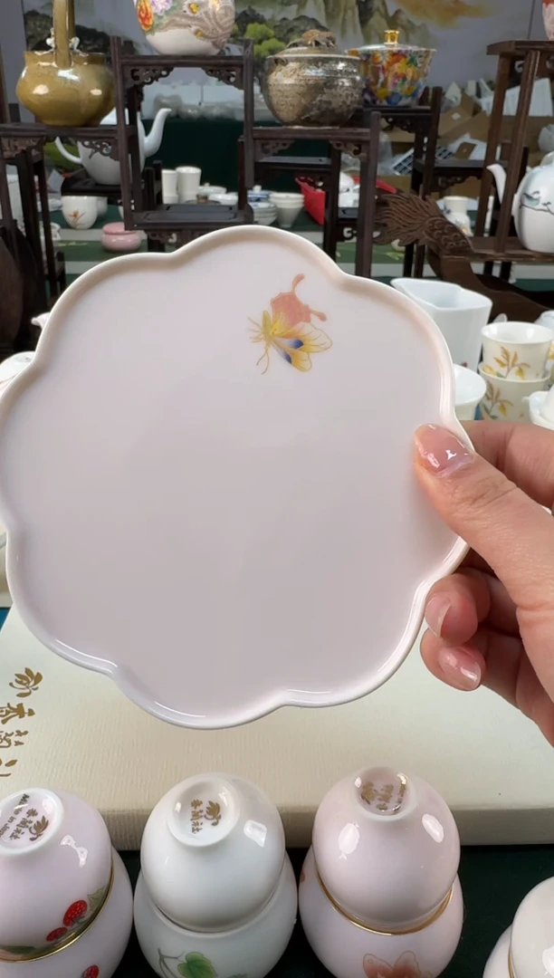 【闪购商品】瓷器 ······.......