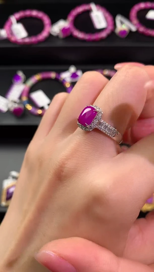 【闪购商品】苏纪石（舒俱来）.18K金镶嵌舒俱来戒指