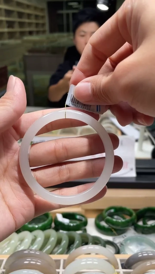 未镶嵌手镯和田玉57-58圈口 1122