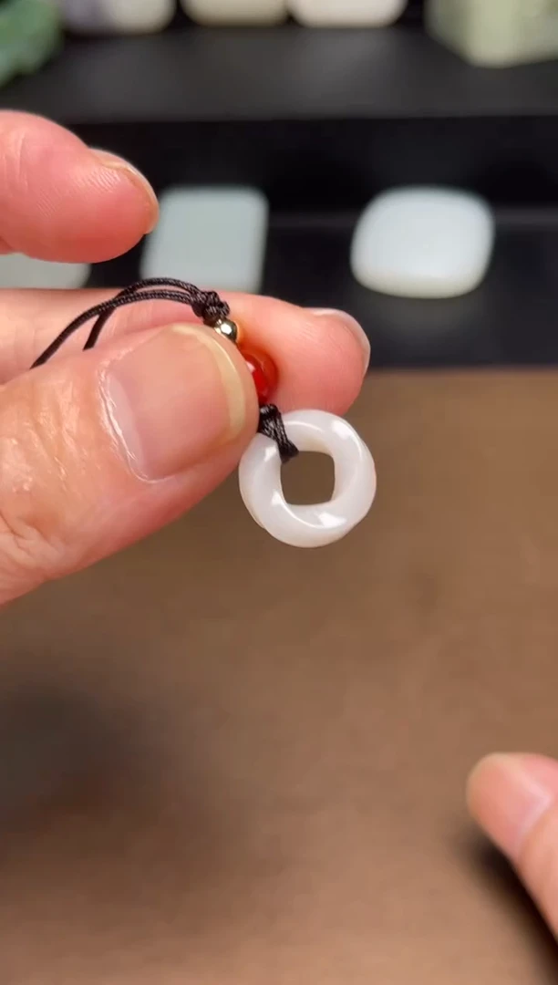 和田玉未镶嵌颈饰3